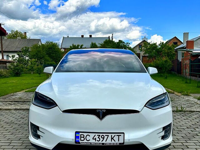 Білий Тесла Модель Х, об'ємом двигуна 0 л та пробігом 78 тис. км за 18000 $, фото 1 на Automoto.ua
