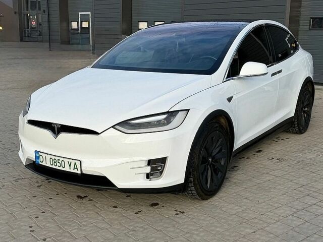 Білий Тесла Модель Х, об'ємом двигуна 0 л та пробігом 87 тис. км за 24900 $, фото 1 на Automoto.ua