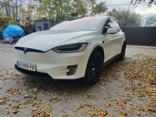 Тесла Модель Х 2017 в Днепре (Днепропетровске) на Automoto.ua Белый Тесла Модель Х, объемом двигателя 0 л и пробегом 106 тыс. км за 22000 $, фото 1 на Automoto.ua