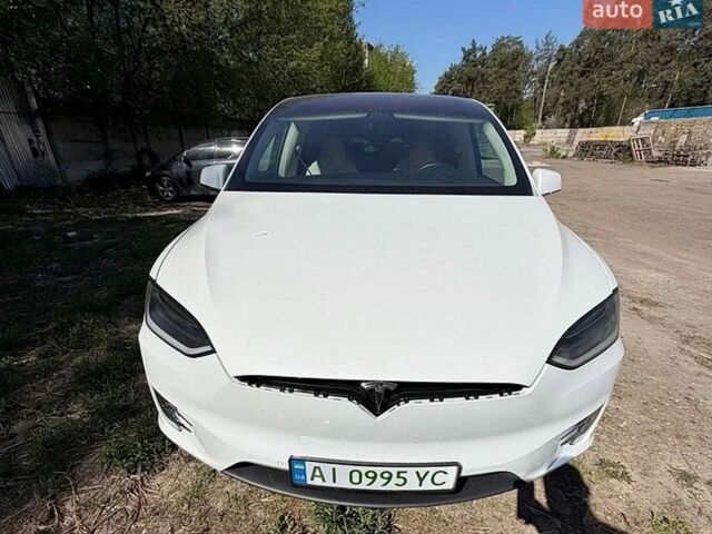 Білий Тесла Модель Х, об'ємом двигуна 0 л та пробігом 153 тис. км за 24500 $, фото 1 на Automoto.ua
