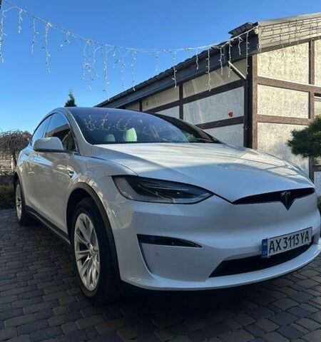 Белый Тесла Модель Х, объемом двигателя 0 л и пробегом 122 тыс. км за 25500 $, фото 1 на Automoto.ua