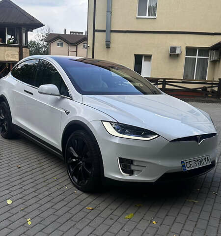 Белый Тесла Модель Х, объемом двигателя 0 л и пробегом 11 тыс. км за 34000 $, фото 1 на Automoto.ua