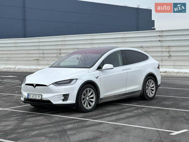 Білий Тесла Модель Х, об'ємом двигуна 0 л та пробігом 114 тис. км за 23500 $, фото 1 на Automoto.ua
