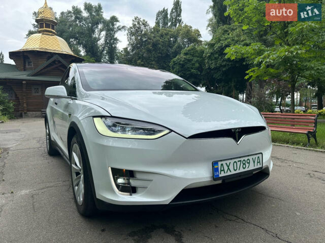 Білий Тесла Модель Х, об'ємом двигуна 0 л та пробігом 71 тис. км за 31999 $, фото 1 на Automoto.ua