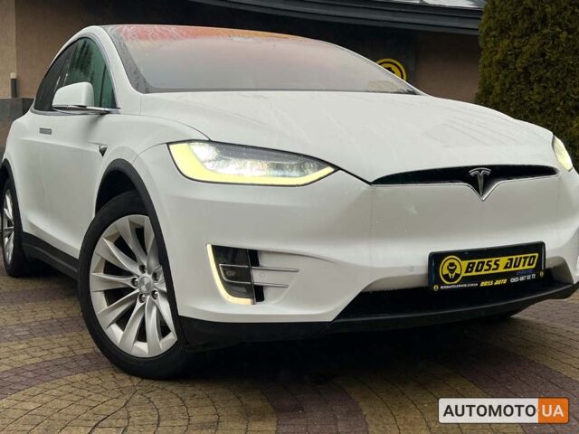 Белый Тесла Модель Х, объемом двигателя 75 л и пробегом 150 тыс. км за 26700 $, фото 1 на Automoto.ua