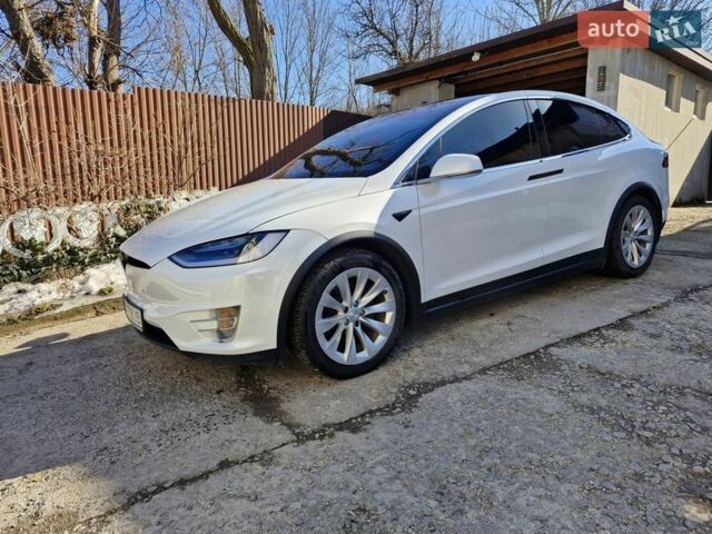 Білий Тесла Модель Х, об'ємом двигуна 0 л та пробігом 160 тис. км за 25000 $, фото 1 на Automoto.ua