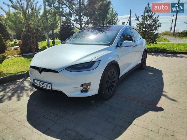 Белый Тесла Модель Х, объемом двигателя 0 л и пробегом 198 тыс. км за 23800 $, фото 1 на Automoto.ua