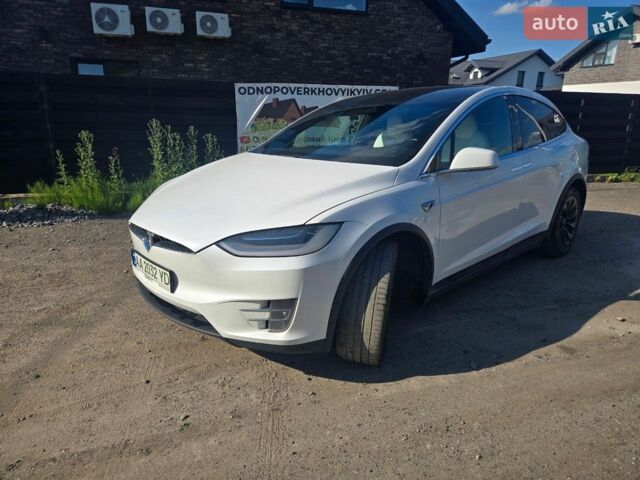 Білий Тесла Модель Х, об'ємом двигуна 0 л та пробігом 122 тис. км за 29000 $, фото 1 на Automoto.ua