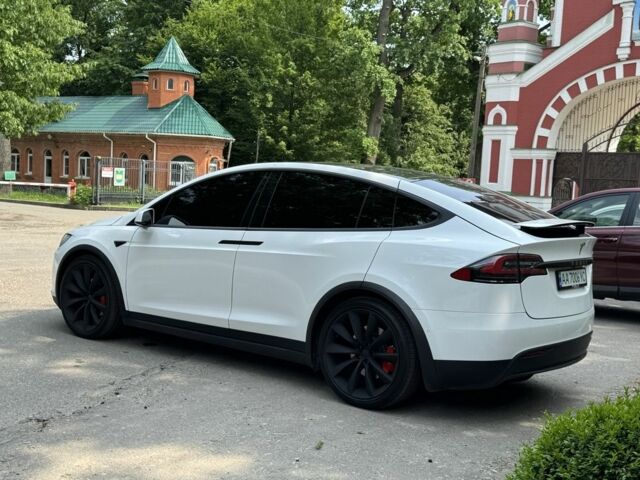 Білий Тесла Модель Х, об'ємом двигуна 0 л та пробігом 87 тис. км за 33800 $, фото 1 на Automoto.ua