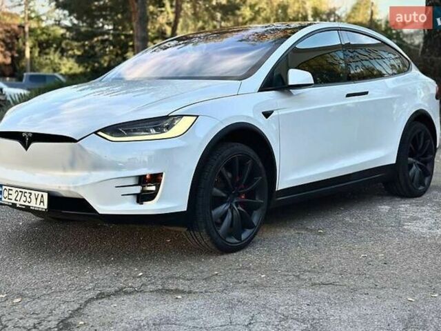 Белый Тесла Модель Х, объемом двигателя 0 л и пробегом 69 тыс. км за 48900 $, фото 1 на Automoto.ua