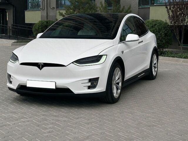 Білий Тесла Модель Х, об'ємом двигуна 0 л та пробігом 95 тис. км за 28500 $, фото 1 на Automoto.ua