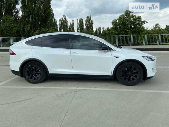 Білий Тесла Модель Х, об'ємом двигуна 0 л та пробігом 56 тис. км за 72990 $, фото 1 на Automoto.ua