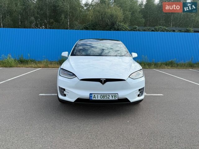 Білий Тесла Модель Х, об'ємом двигуна 0 л та пробігом 166 тис. км за 26700 $, фото 1 на Automoto.ua