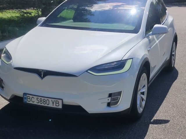 Білий Тесла Модель Х, об'ємом двигуна 0 л та пробігом 65 тис. км за 36998 $, фото 1 на Automoto.ua