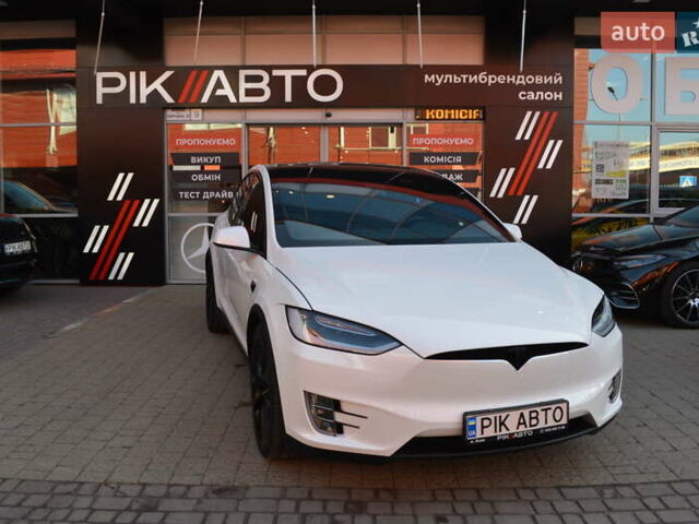 Білий Тесла Модель Х, об'ємом двигуна 0 л та пробігом 75 тис. км за 45900 $, фото 1 на Automoto.ua