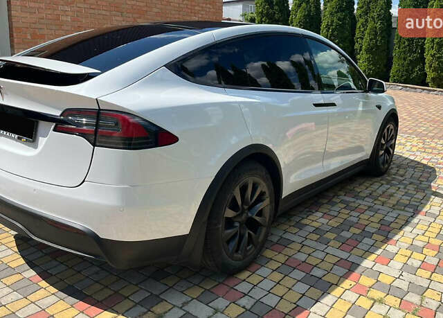 Білий Тесла Модель Х, об'ємом двигуна 0 л та пробігом 29 тис. км за 44000 $, фото 1 на Automoto.ua