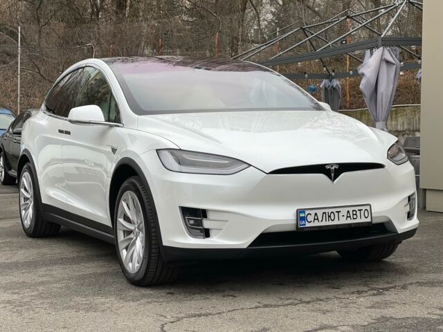 Білий Тесла Модель Х, об'ємом двигуна 0 л та пробігом 0 тис. км за 97420 $, фото 1 на Automoto.ua