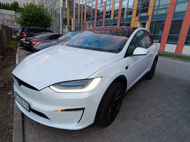 Белый Тесла Модель Х, объемом двигателя 0 л и пробегом 30 тыс. км за 56000 $, фото 1 на Automoto.ua