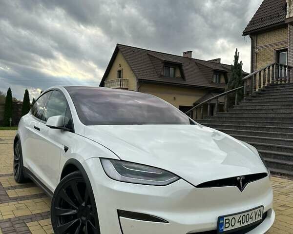 Белый Тесла Модель Х, объемом двигателя 0 л и пробегом 30 тыс. км за 63000 $, фото 1 на Automoto.ua