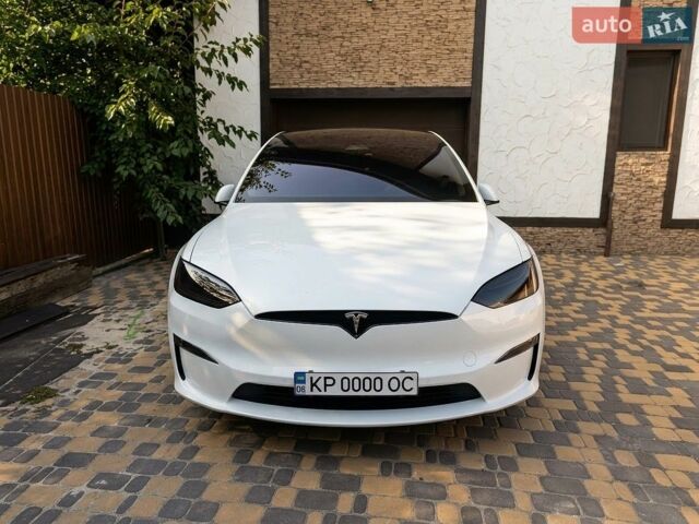 Белый Тесла Модель Х, объемом двигателя 0 л и пробегом 140 тыс. км за 37500 $, фото 1 на Automoto.ua