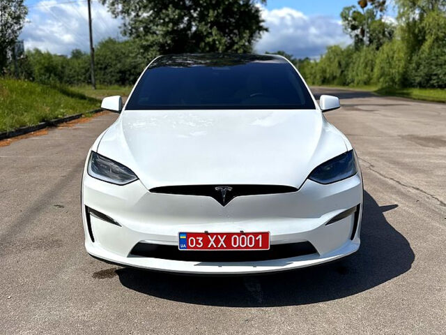 Белый Тесла Модель Х, объемом двигателя 0.49 л и пробегом 2 тыс. км за 55000 $, фото 1 на Automoto.ua