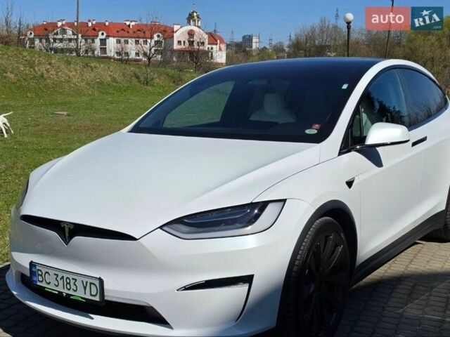Белый Тесла Модель Х, объемом двигателя 0 л и пробегом 64 тыс. км за 51500 $, фото 1 на Automoto.ua
