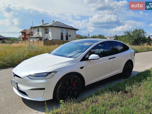 Белый Тесла Модель Х, объемом двигателя 0 л и пробегом 52 тыс. км за 41500 $, фото 1 на Automoto.ua