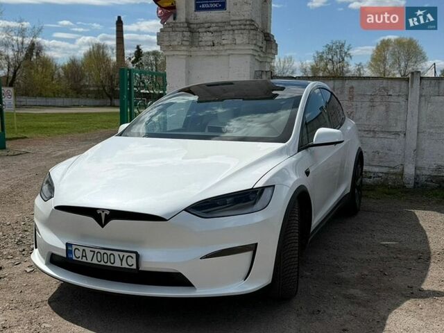 Белый Тесла Модель Х, объемом двигателя 0 л и пробегом 35 тыс. км за 50500 $, фото 1 на Automoto.ua