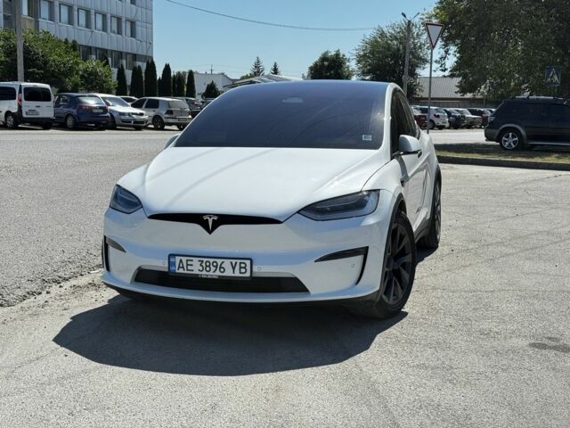 Белый Тесла Модель Х, объемом двигателя 0 л и пробегом 45 тыс. км за 43079 $, фото 1 на Automoto.ua