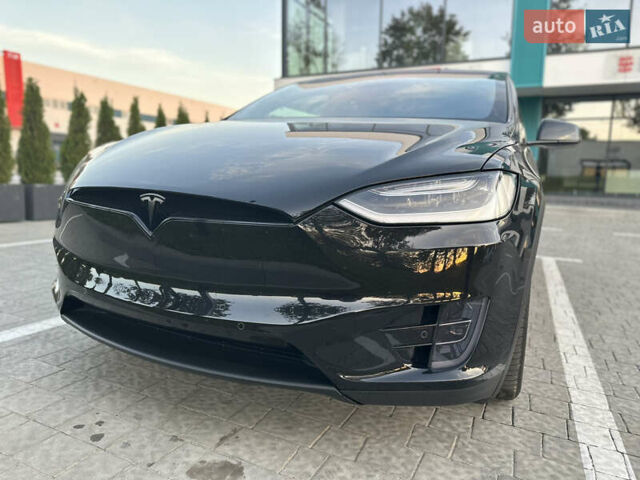Черный Тесла Модель Х, объемом двигателя 0 л и пробегом 80 тыс. км за 24000 $, фото 1 на Automoto.ua