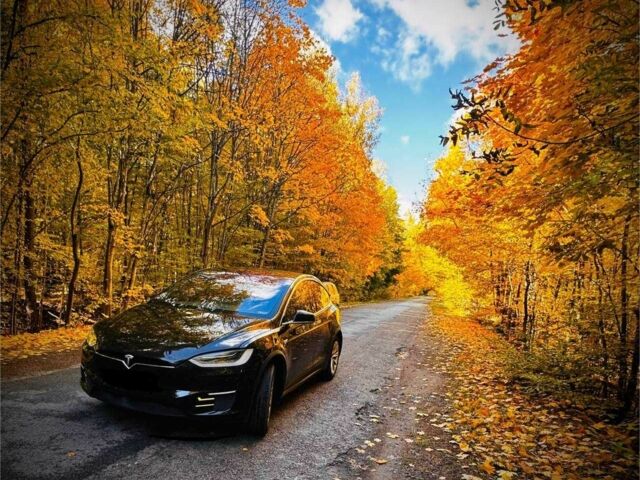 Черный Тесла Модель Х, объемом двигателя 0 л и пробегом 97 тыс. км за 16000 $, фото 1 на Automoto.ua