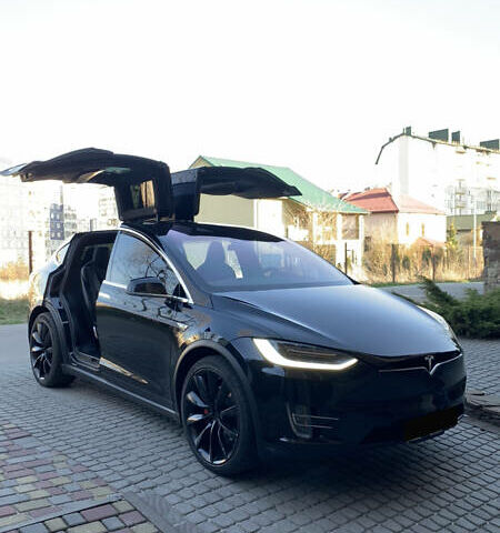Черный Тесла Модель Х, объемом двигателя 0 л и пробегом 86 тыс. км за 65000 $, фото 1 на Automoto.ua