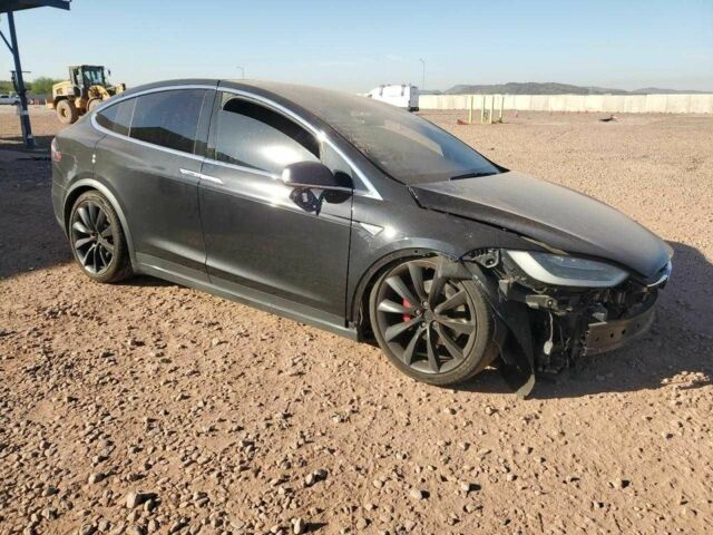 Чорний Тесла Модель Х, об'ємом двигуна 0 л та пробігом 227 тис. км за 12700 $, фото 1 на Automoto.ua
