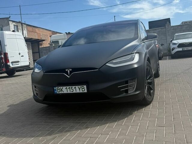 Чорний Тесла Модель Х, об'ємом двигуна 0 л та пробігом 85 тис. км за 21500 $, фото 1 на Automoto.ua