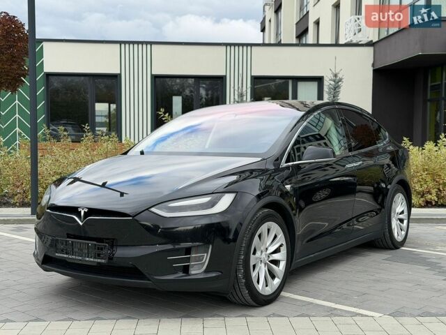 Черный Тесла Модель Х, объемом двигателя 0 л и пробегом 220 тыс. км за 14900 $, фото 1 на Automoto.ua