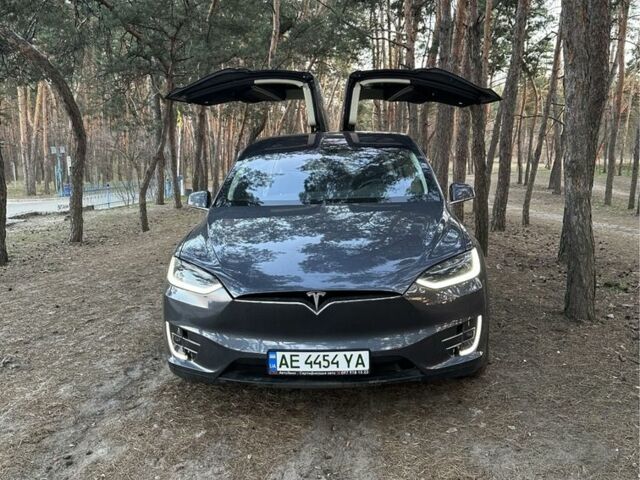 Черный Тесла Модель Х, объемом двигателя 0 л и пробегом 250 тыс. км за 20964 $, фото 1 на Automoto.ua