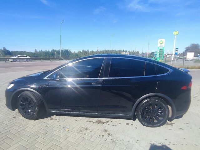 Черный Тесла Модель Х, объемом двигателя 0 л и пробегом 130 тыс. км за 17999 $, фото 1 на Automoto.ua