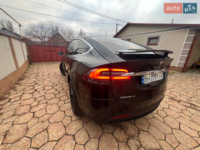 Черный Тесла Модель Х, объемом двигателя 0 л и пробегом 150 тыс. км за 25000 $, фото 1 на Automoto.ua