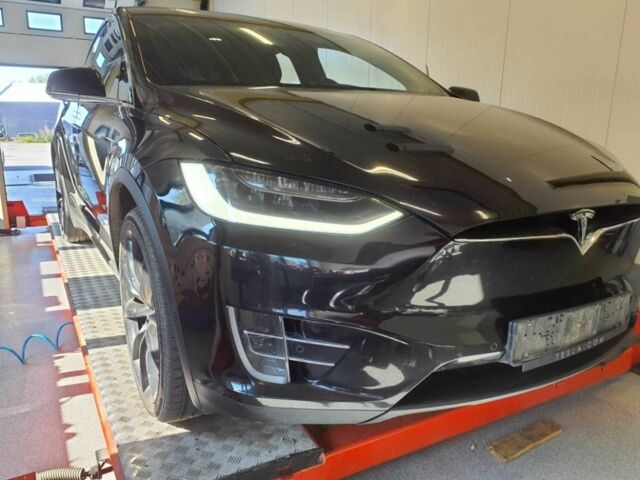 Чорний Тесла Модель Х, об'ємом двигуна 0 л та пробігом 99 тис. км за 19000 $, фото 1 на Automoto.ua
