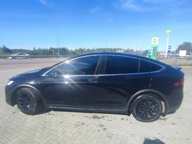 Черный Тесла Модель Х, объемом двигателя 0 л и пробегом 135 тыс. км за 18075 $, фото 1 на Automoto.ua
