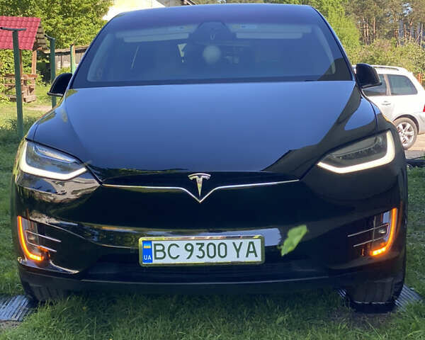 Чорний Тесла Модель Х, об'ємом двигуна 0 л та пробігом 108 тис. км за 30000 $, фото 1 на Automoto.ua