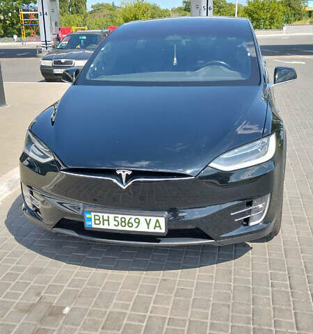 Черный Тесла Модель Х, объемом двигателя 0 л и пробегом 103 тыс. км за 23800 $, фото 1 на Automoto.ua