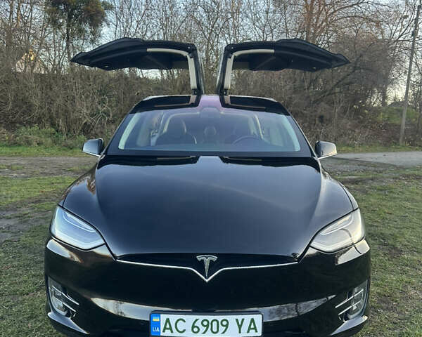 Черный Тесла Модель Х, объемом двигателя 0 л и пробегом 91 тыс. км за 20500 $, фото 1 на Automoto.ua