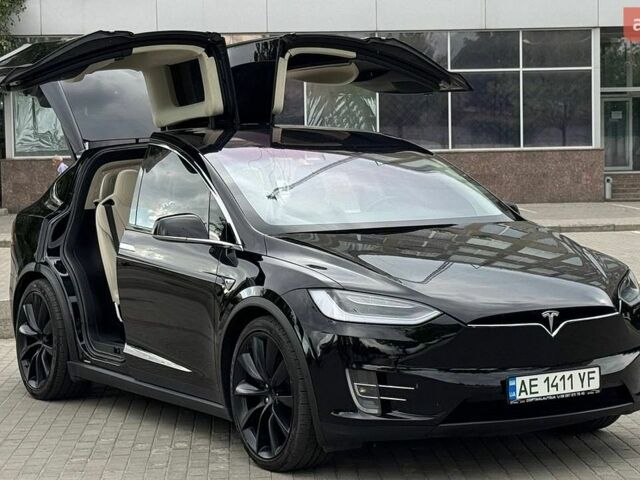 Черный Тесла Модель Х, объемом двигателя 0 л и пробегом 150 тыс. км за 20500 $, фото 1 на Automoto.ua