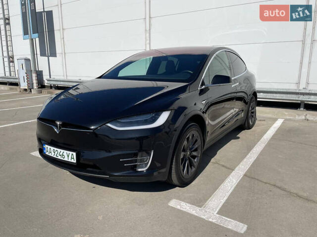 Черный Тесла Модель Х, объемом двигателя 0 л и пробегом 118 тыс. км за 33000 $, фото 1 на Automoto.ua