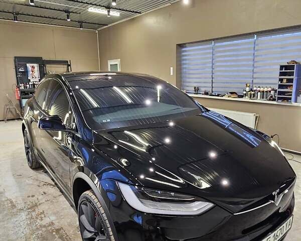 Чорний Тесла Модель Х, об'ємом двигуна 0 л та пробігом 39 тис. км за 48900 $, фото 1 на Automoto.ua