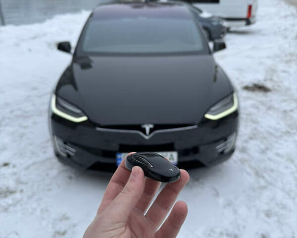 Чорний Тесла Модель Х, об'ємом двигуна 0 л та пробігом 104 тис. км за 27000 $, фото 1 на Automoto.ua