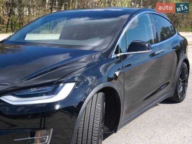 Черный Тесла Модель Х, объемом двигателя 0 л и пробегом 115 тыс. км за 28866 $, фото 1 на Automoto.ua