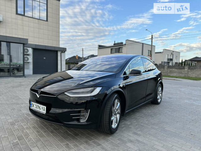 Чорний Тесла Модель Х, об'ємом двигуна 0 л та пробігом 130 тис. км за 28500 $, фото 1 на Automoto.ua