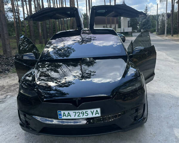 Черный Тесла Модель Х, объемом двигателя 0 л и пробегом 59 тыс. км за 43500 $, фото 1 на Automoto.ua